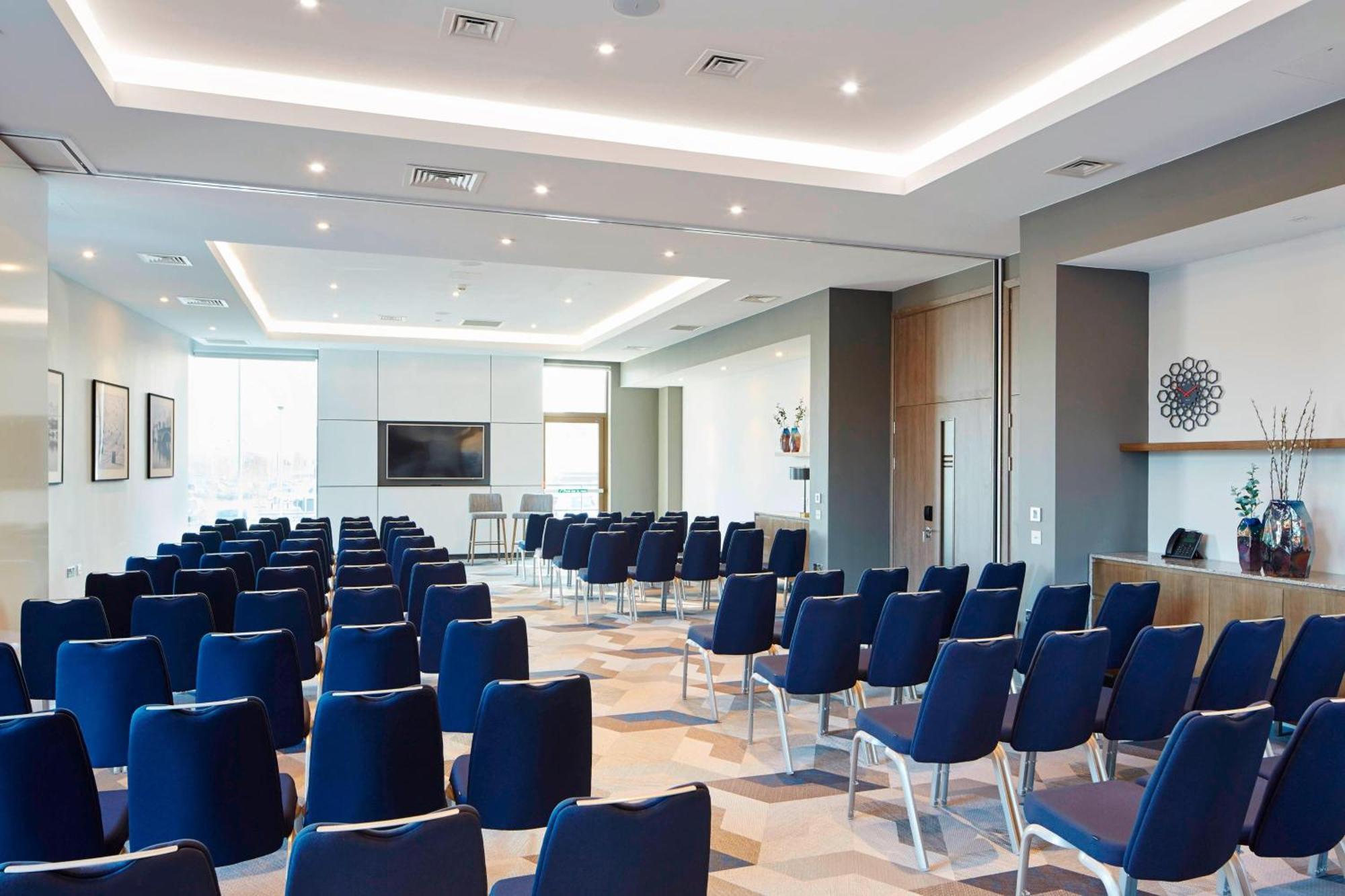 Courtyard By Marriott Oxford South Hotel Abingdon-on-Thames Eksteriør billede