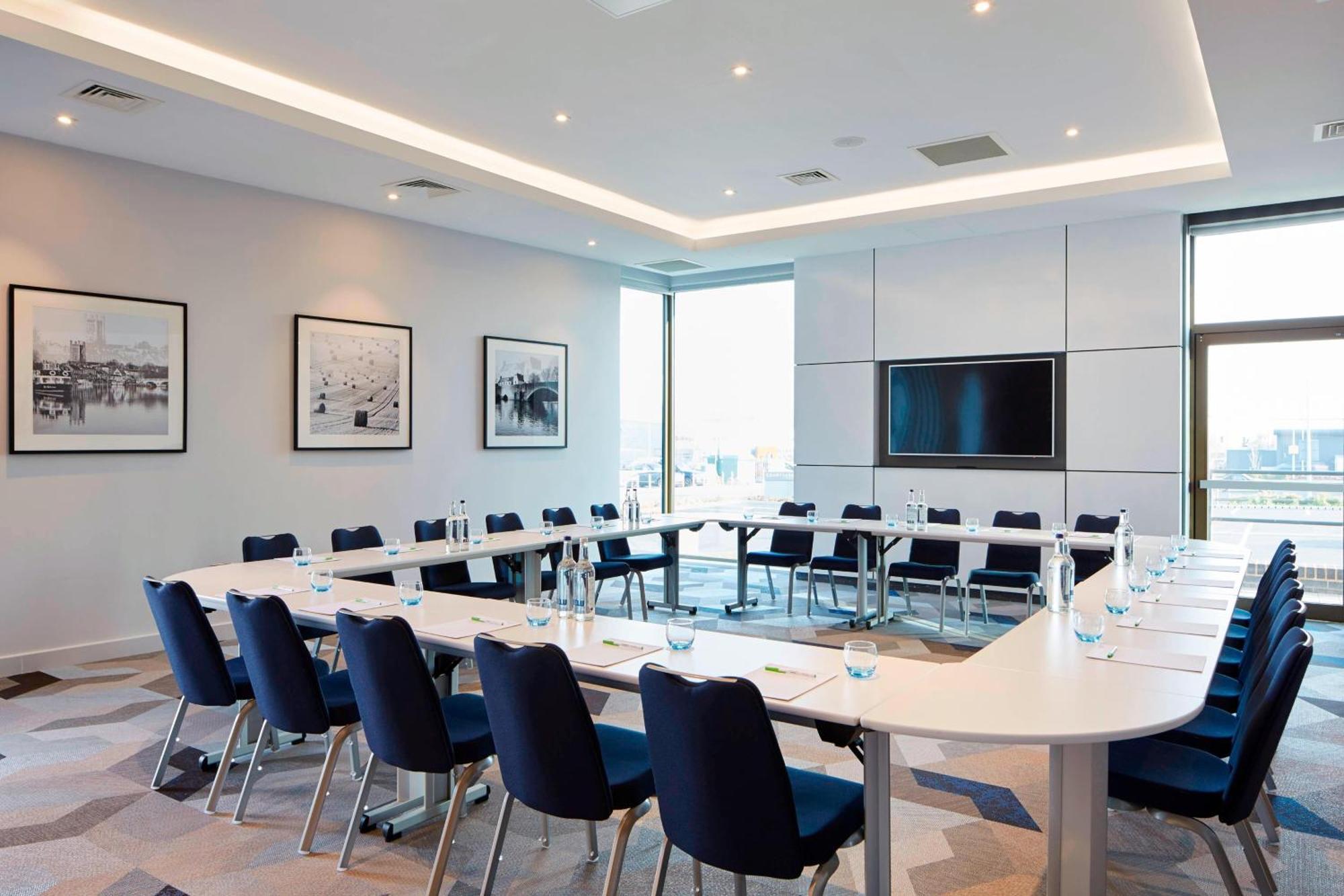 Courtyard By Marriott Oxford South Hotel Abingdon-on-Thames Eksteriør billede
